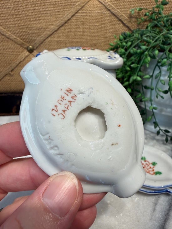 vintage ceramic cigarette holder Antique & Ashtray Floral Leaf Design Rare Excellent original condition Vintage Aldo Londi Bitossi Ceramic